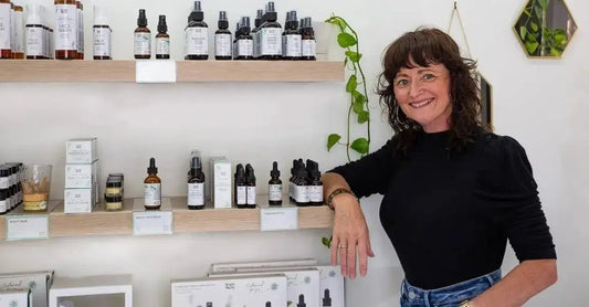 Why-shop-a-small-maker Simple Body