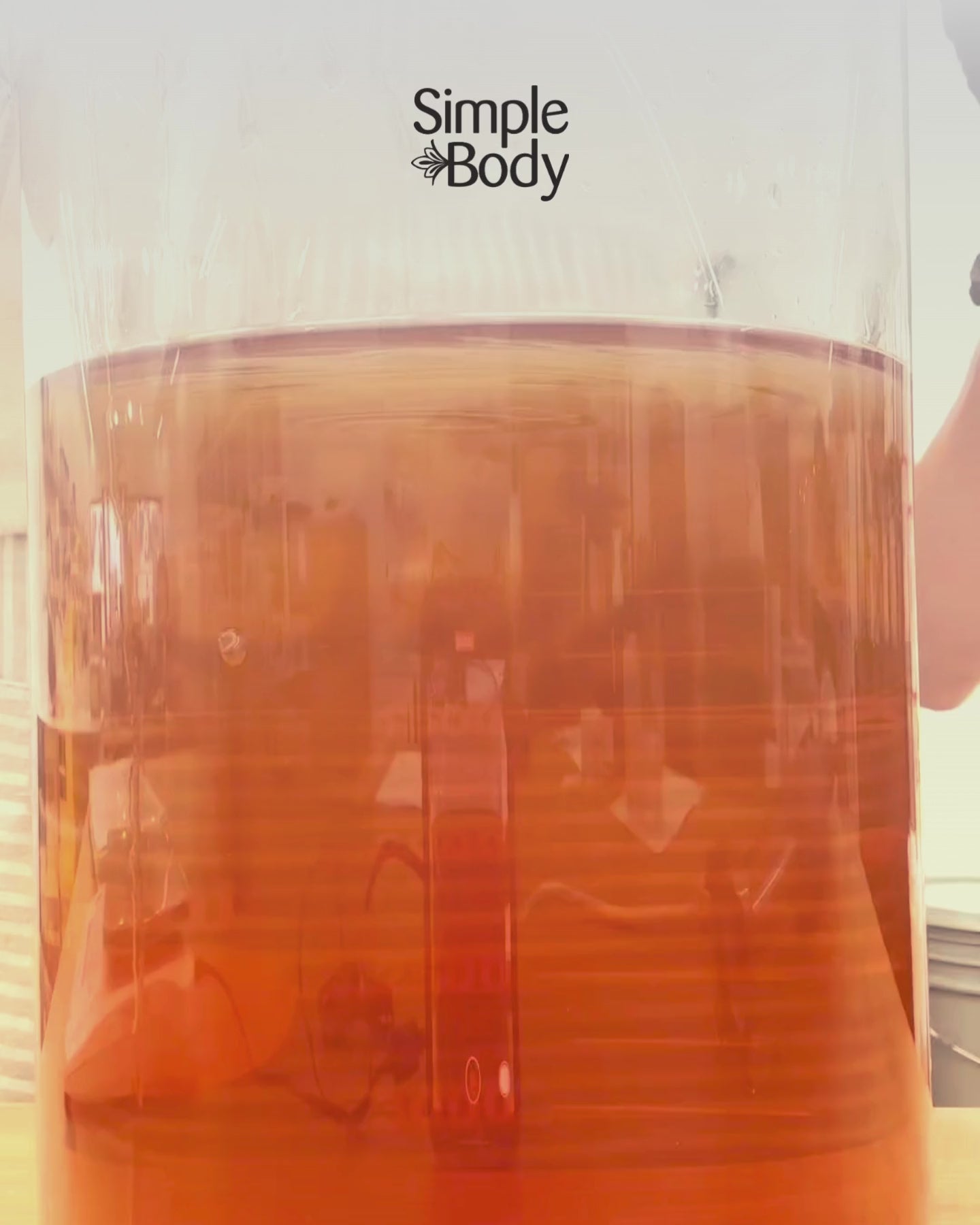 A video about the benefits of Bakuchiol, a Simple Body alternative to retinol.